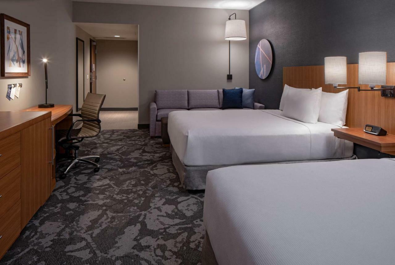 Hyatt Place Indianapolis Downtown Экстерьер фото